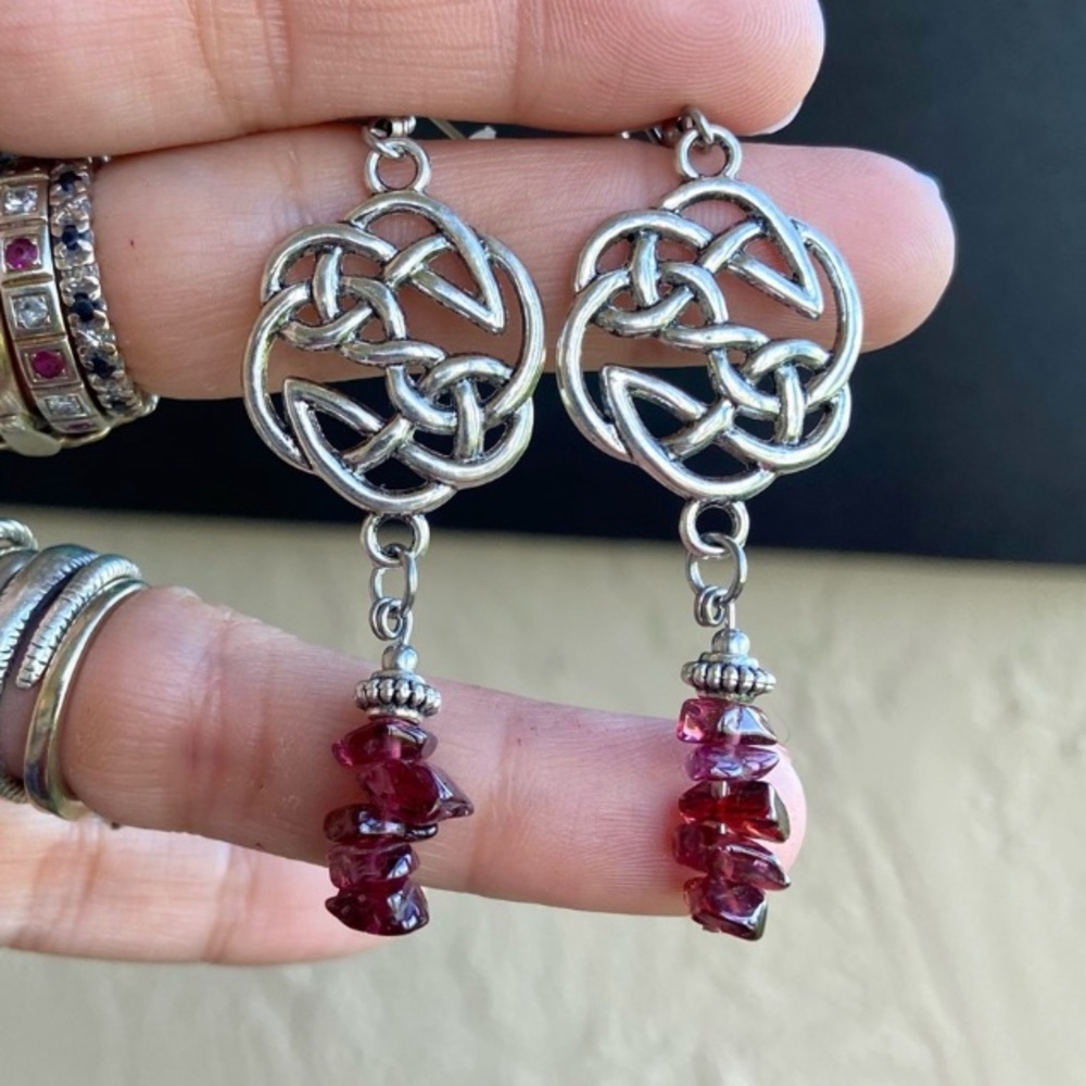 Celtic knot dangly earrings & genuine red garnet gemstones chips . Steel posts